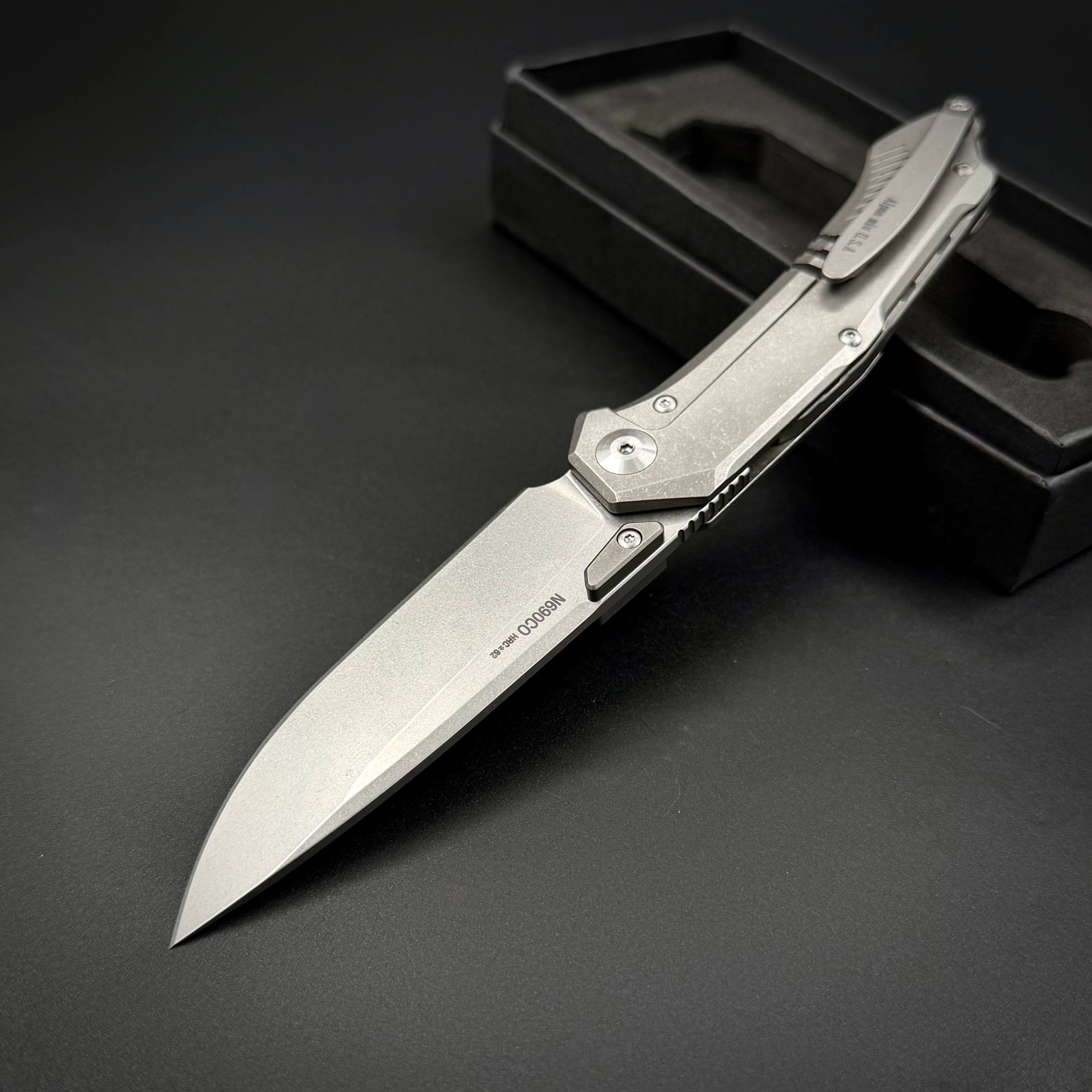 Складной нож Vigil n690co Titanium Carbon Fiber T106 Blue Alpha Miu