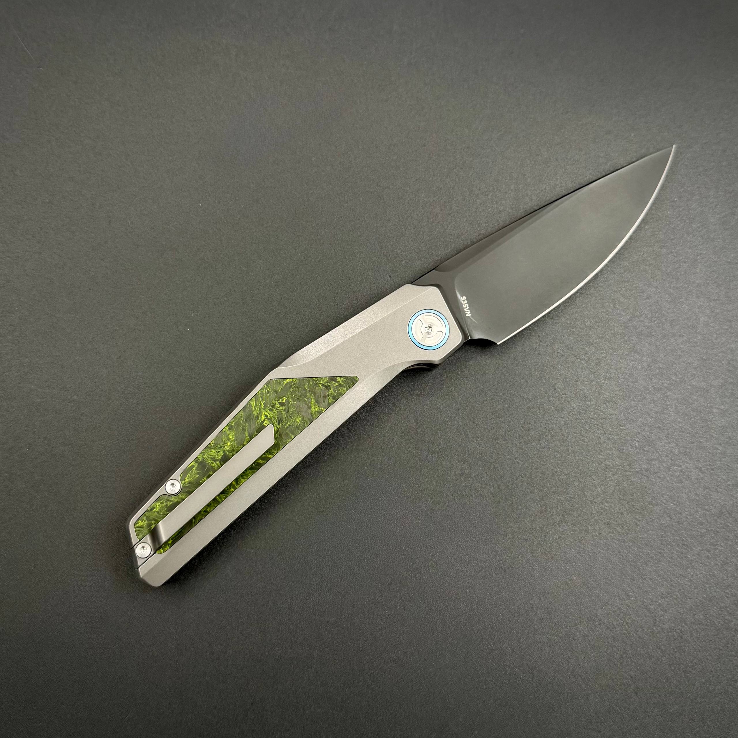 Kniclad Eclat CPM S35VN Green Carbon Fiber DLC