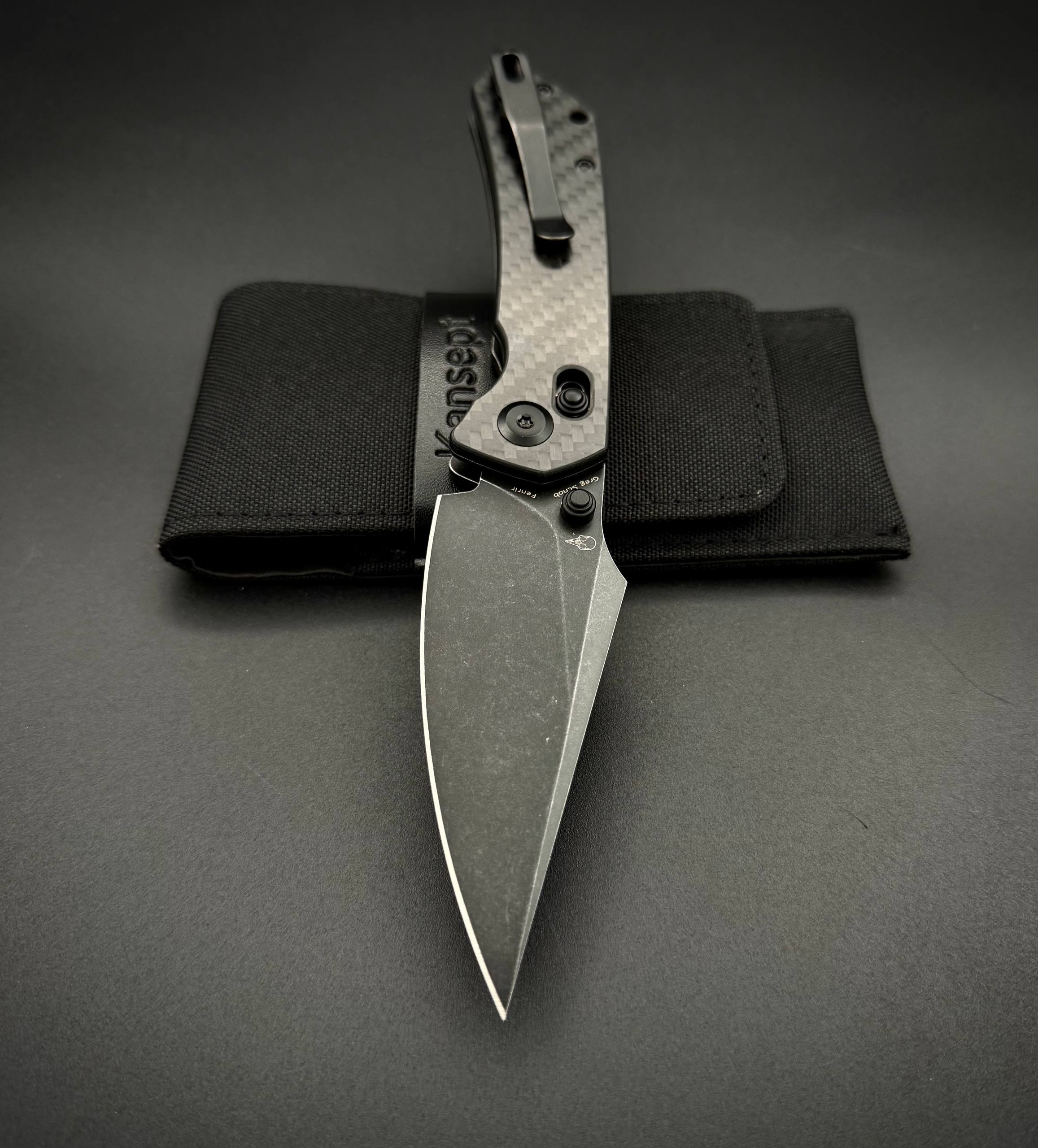 Kansept Fenrir Black Stonewashed CPM S35VN, Twill Carbon