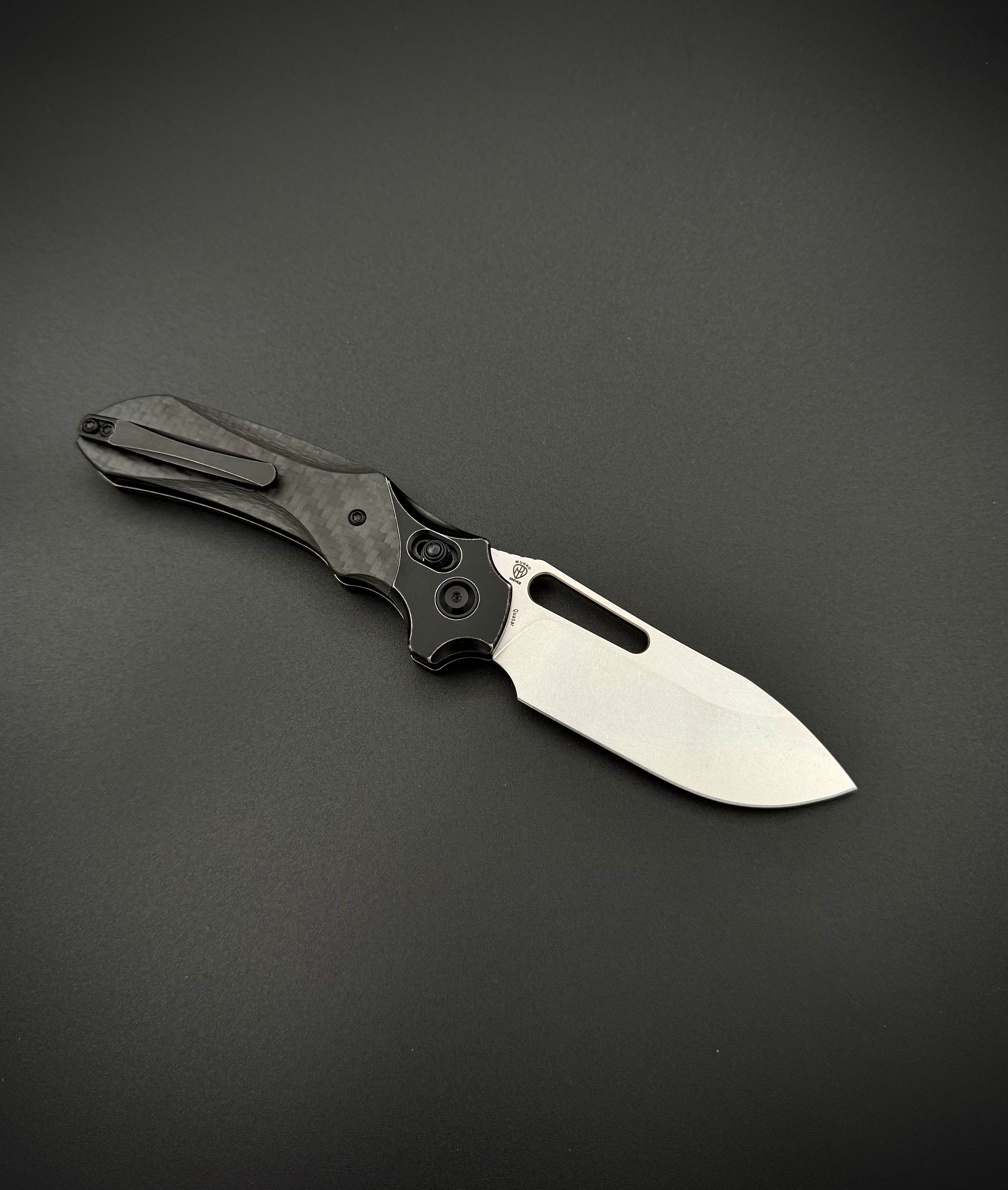 Складной нож Kansept Quasar stonewash сталь CPM-20CV, рукоять Blackwash Titanium/Carbon Fiber