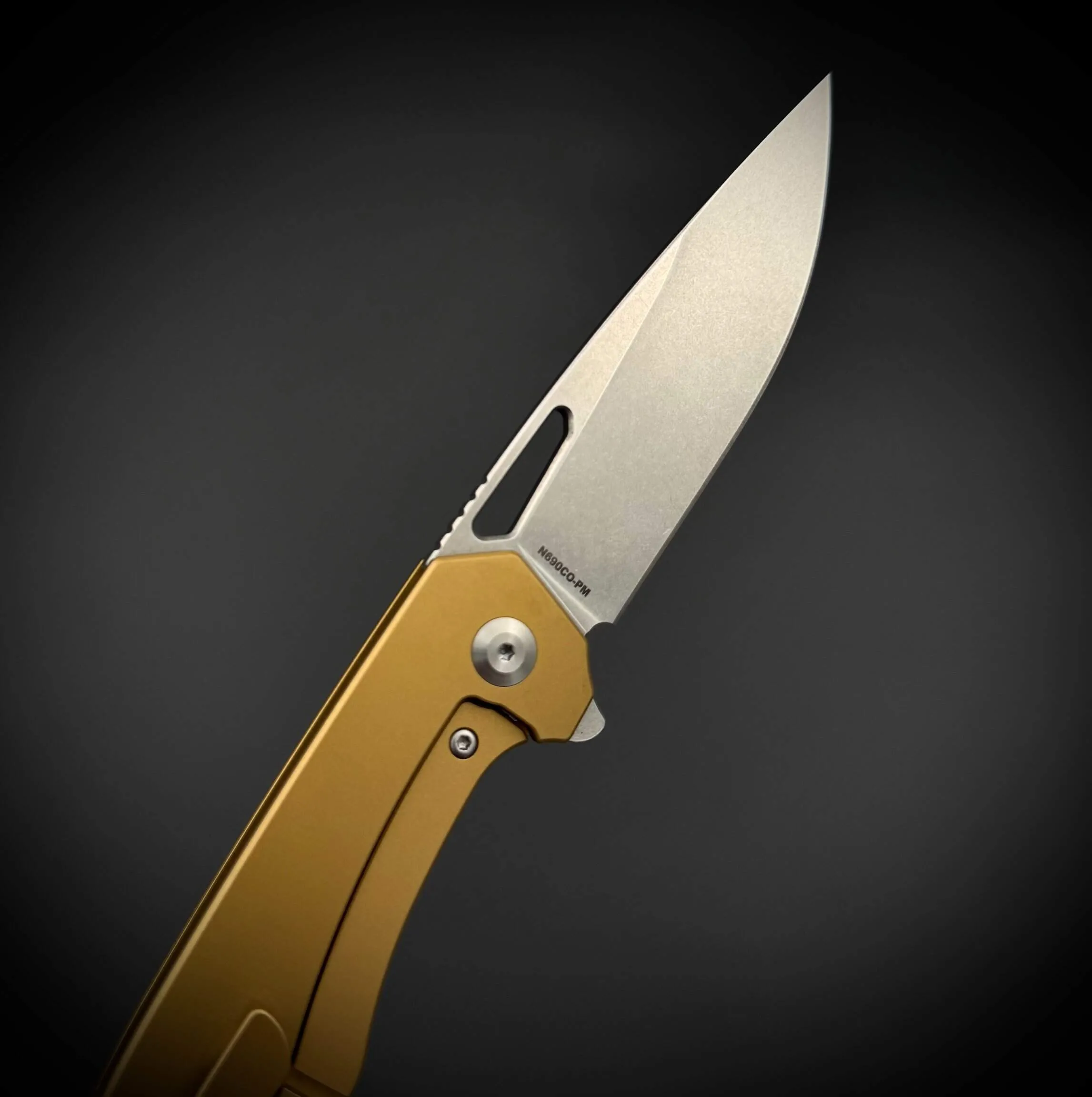 Складной нож Void Gold Titanium Drop Point Alpha Miu