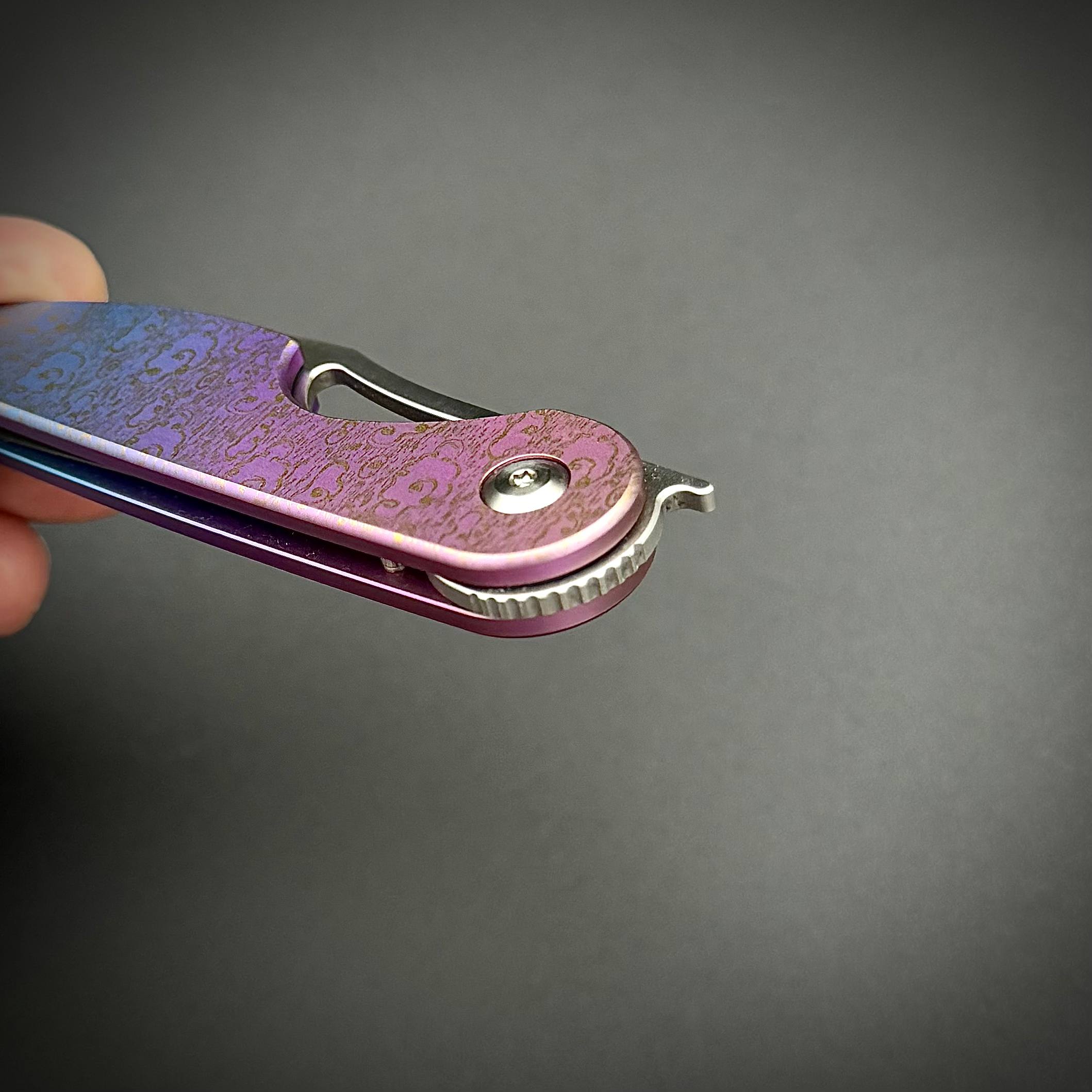 Складной нож ARC Blue Pink M390 Titanium Detent Lock Terra Series