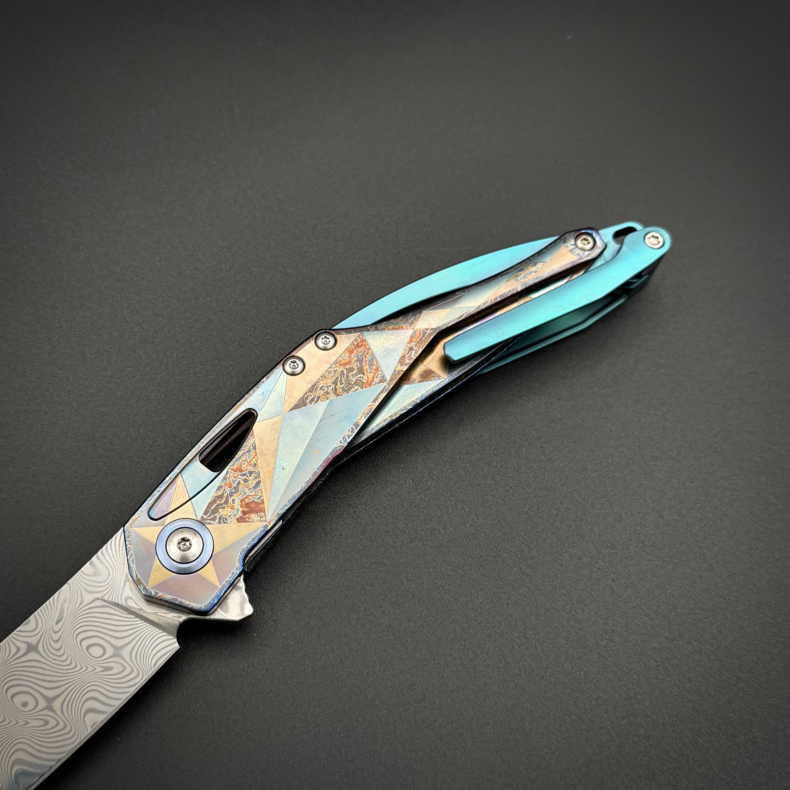 Складной нож Vireon Damascus Cyan-Blue Titanium Terra Series