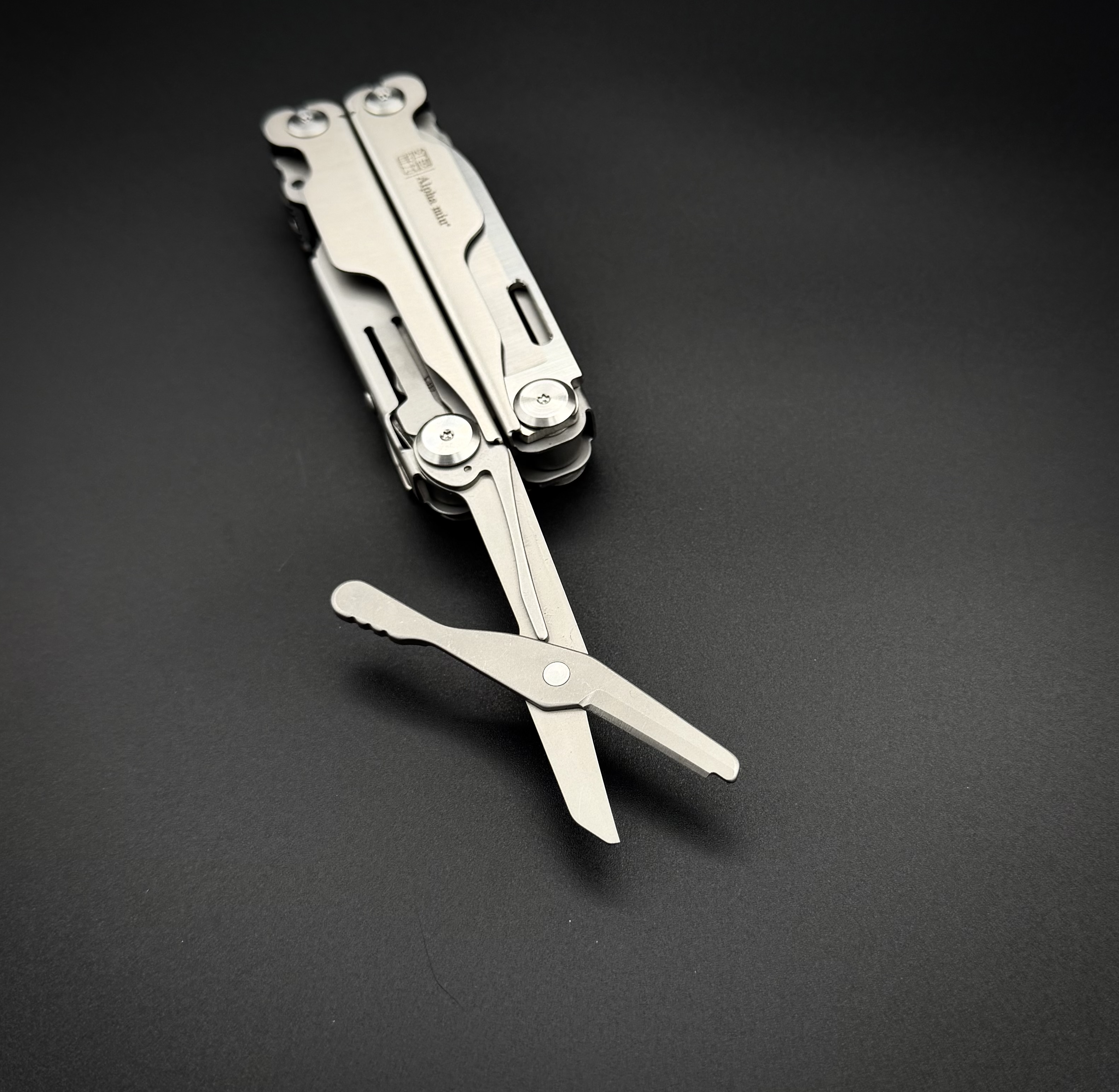 Мультитул SQ08 Silver Alpha Miu