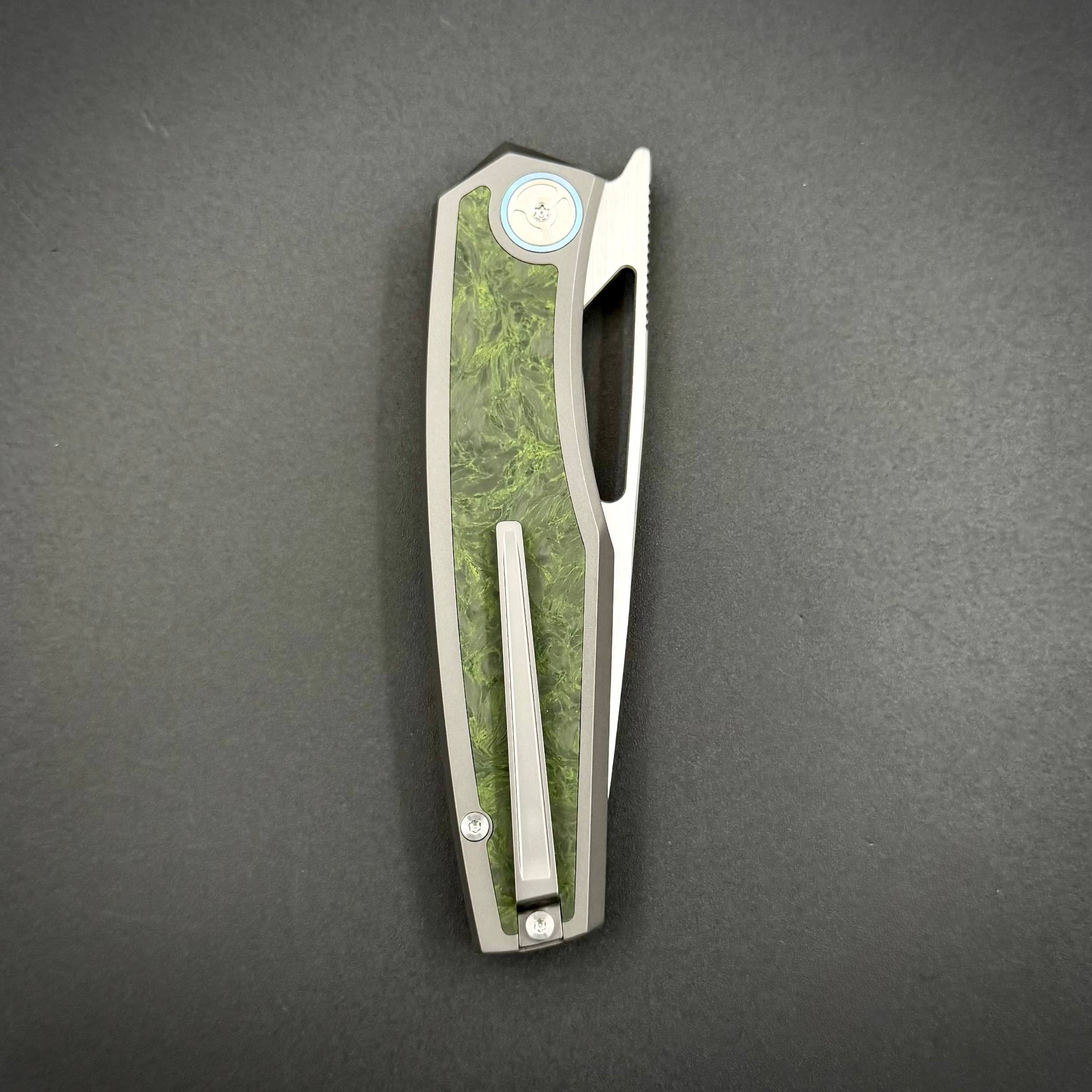 Складной нож Mowell CPM S35VN Green Carbon Fiber Titanium