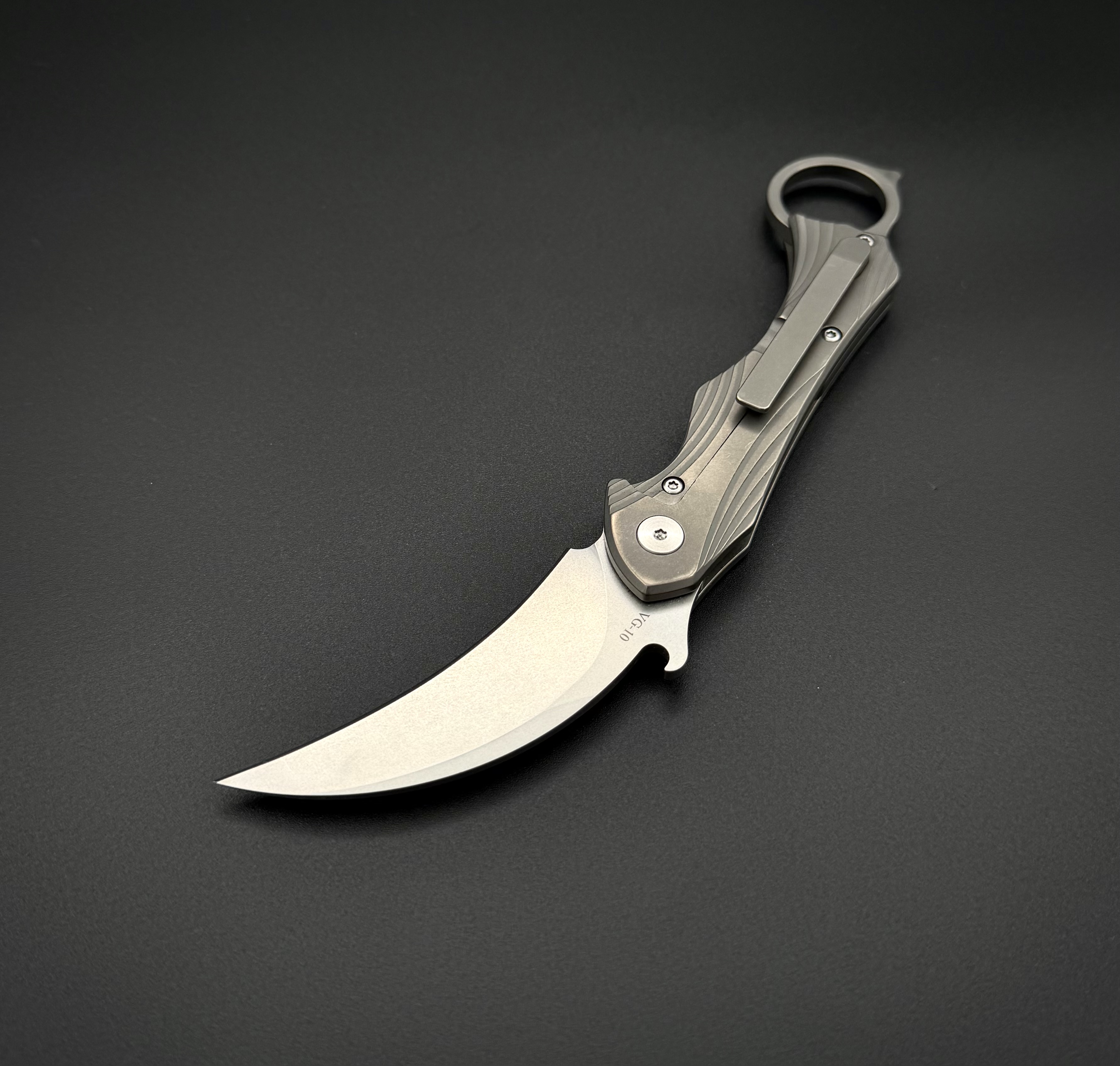 Складной нож керамбит Urban Talon Twill Carbon Fiber Titanium Alpha Miu