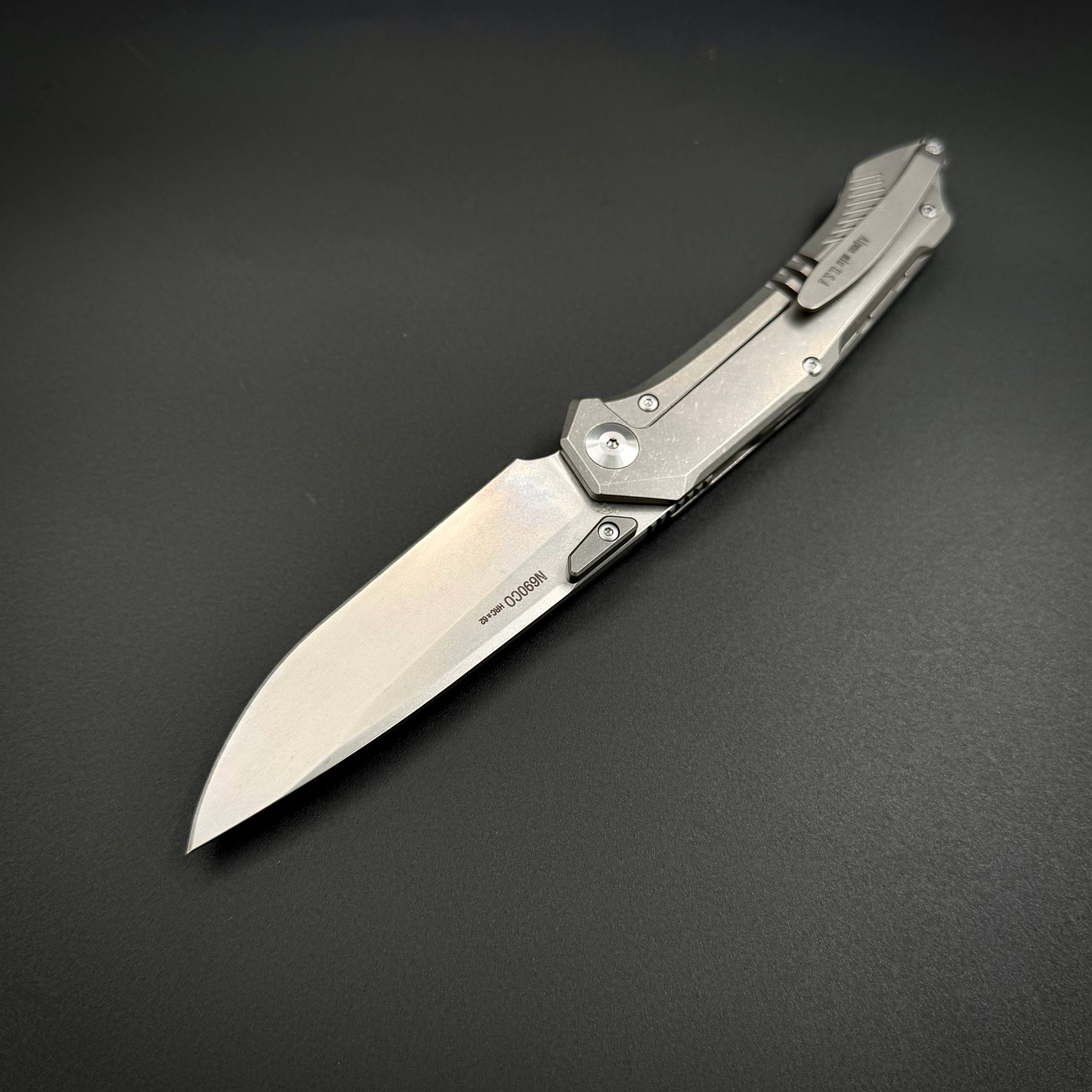 Складной нож Vigil n690co Titanium Carbon Fiber T106 Red Alpha Miu