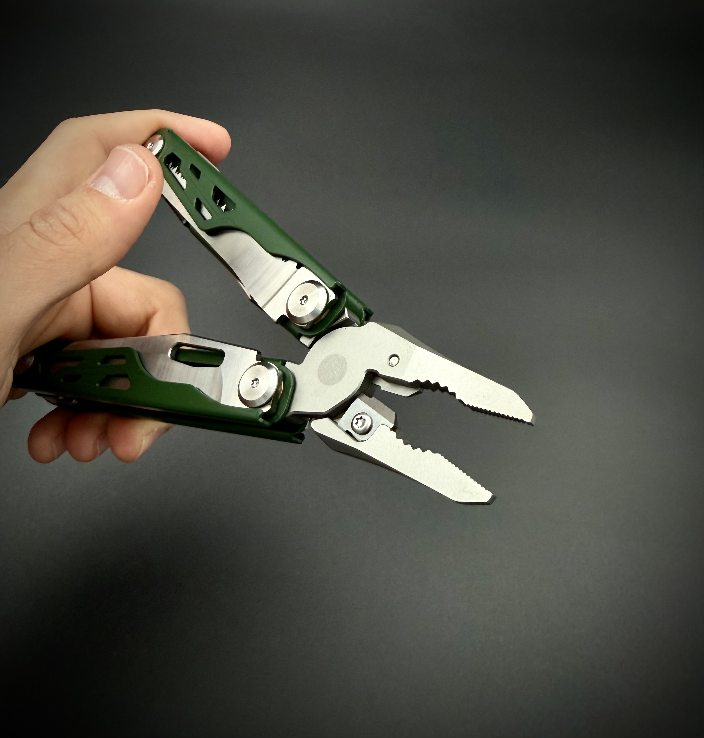 Мультитул SNQ-02 Green Alpha Miu