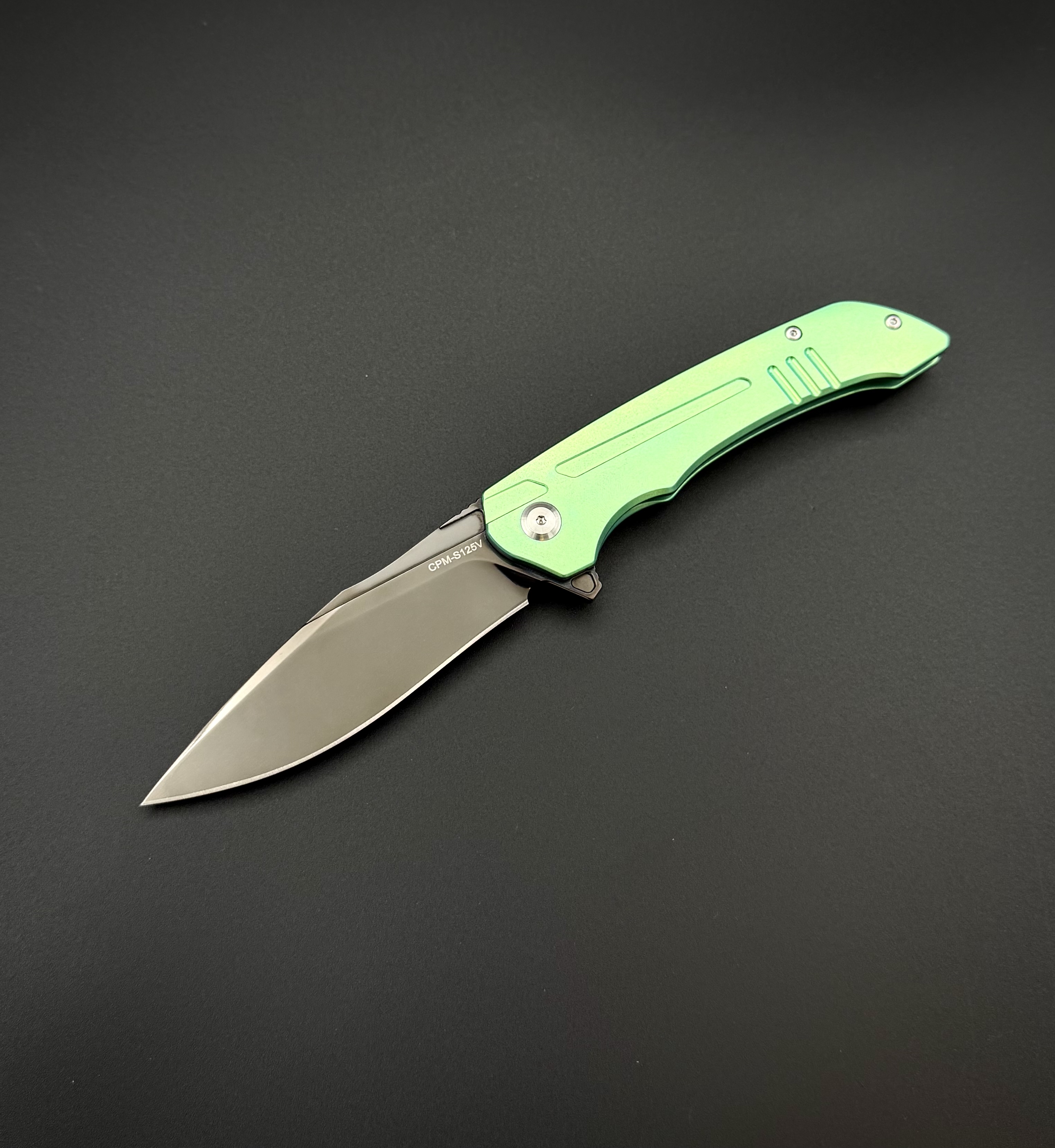 Складной нож Abyss CPM S125V Titanium Green Alpha Miu